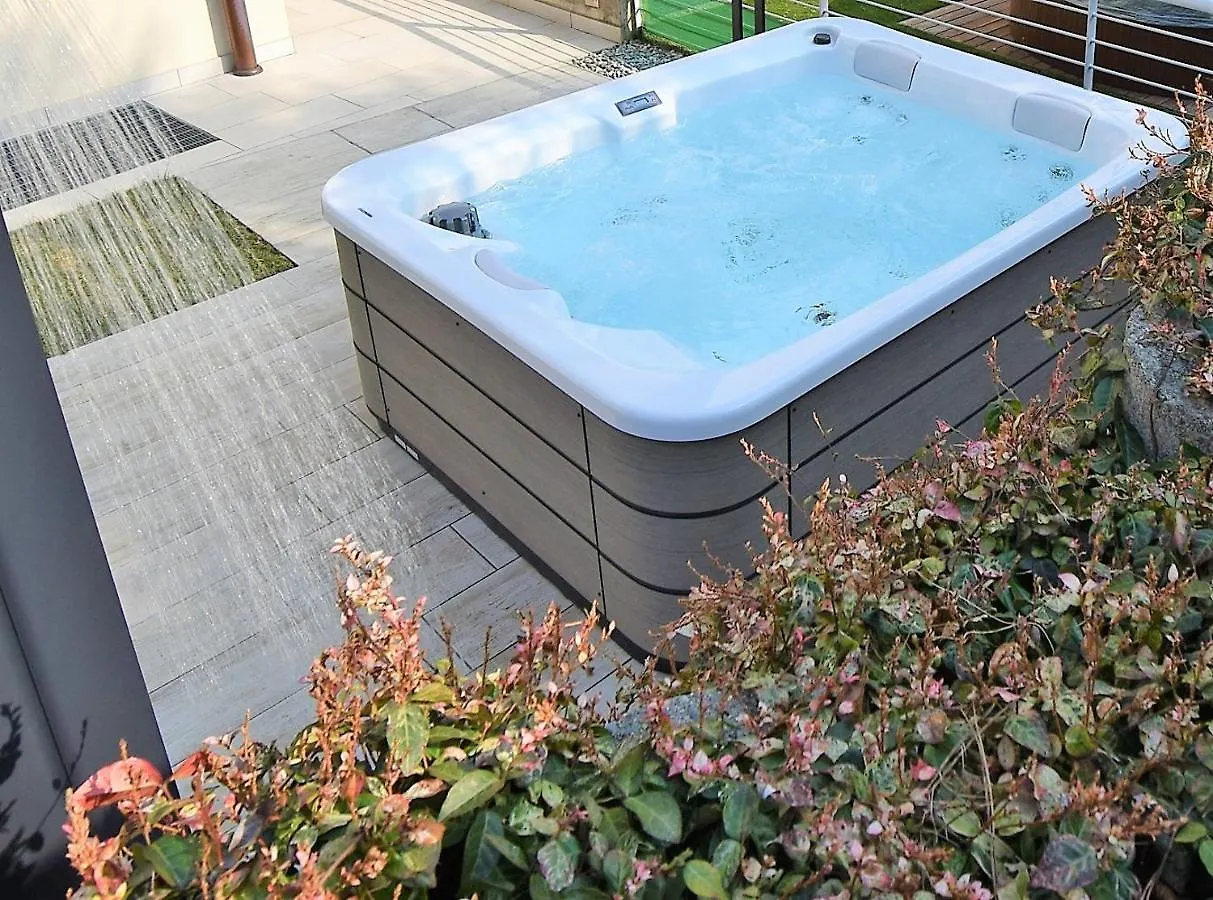 Holiday home Appartamento Fiordaliso Bellagio Wild Flowers - Hot Tub Onno